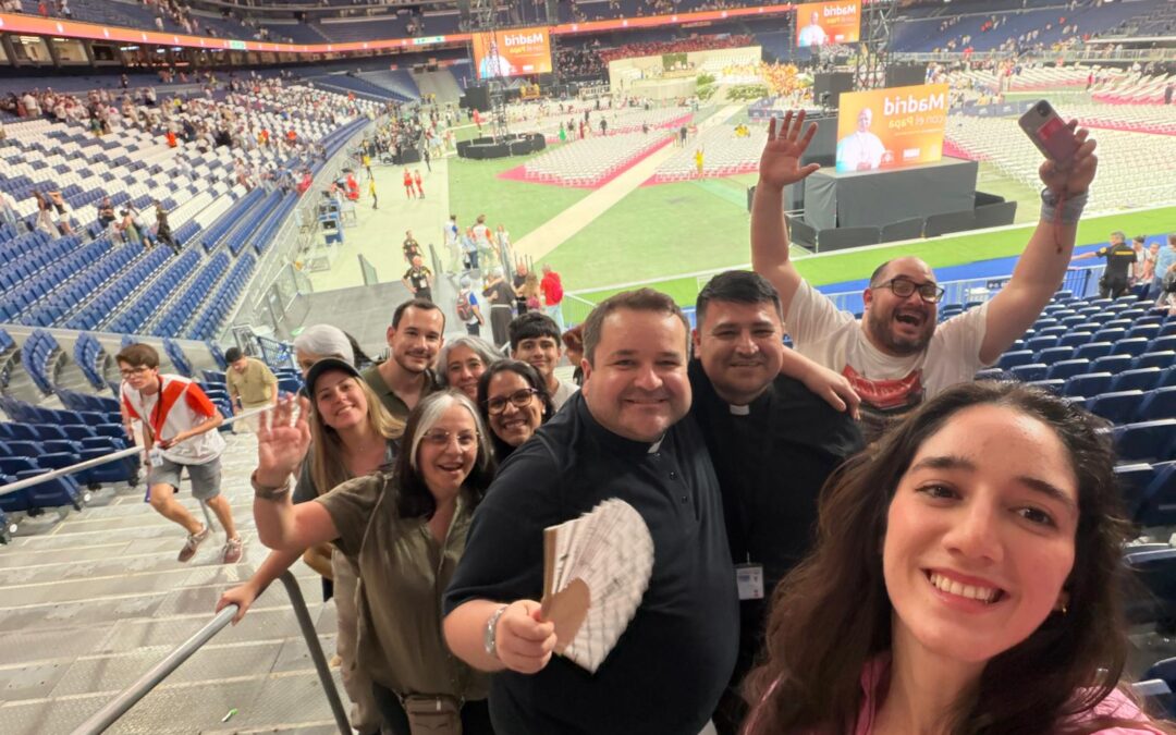 La parroquia acude al Bernabéu para encontrarse con el papa León XIV